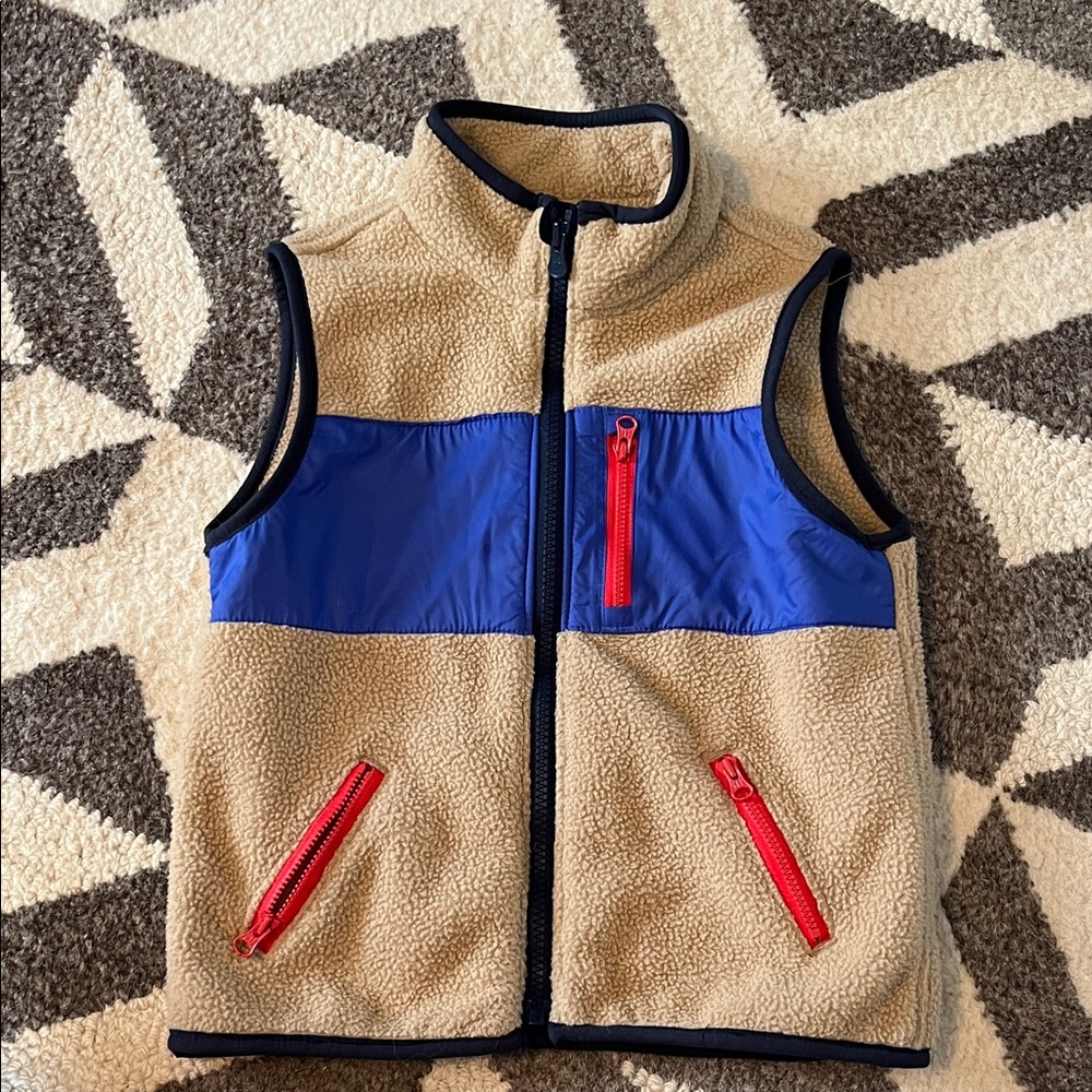 Gap Kids Fleece Vest - fits 5-6